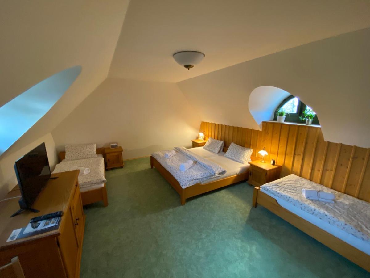 Bruckneruv Dum Hotel Prasily Kültér fotó