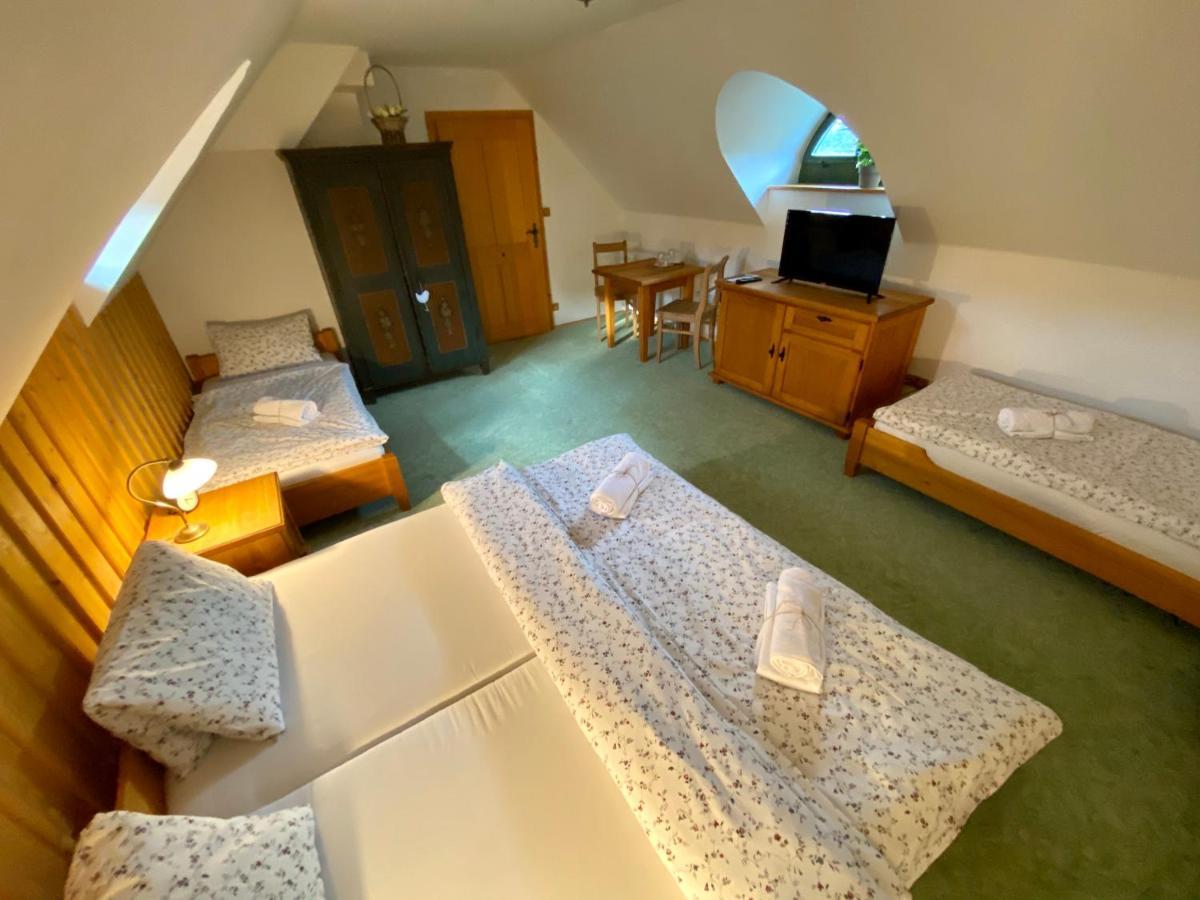 Bruckneruv Dum Hotel Prasily Kültér fotó