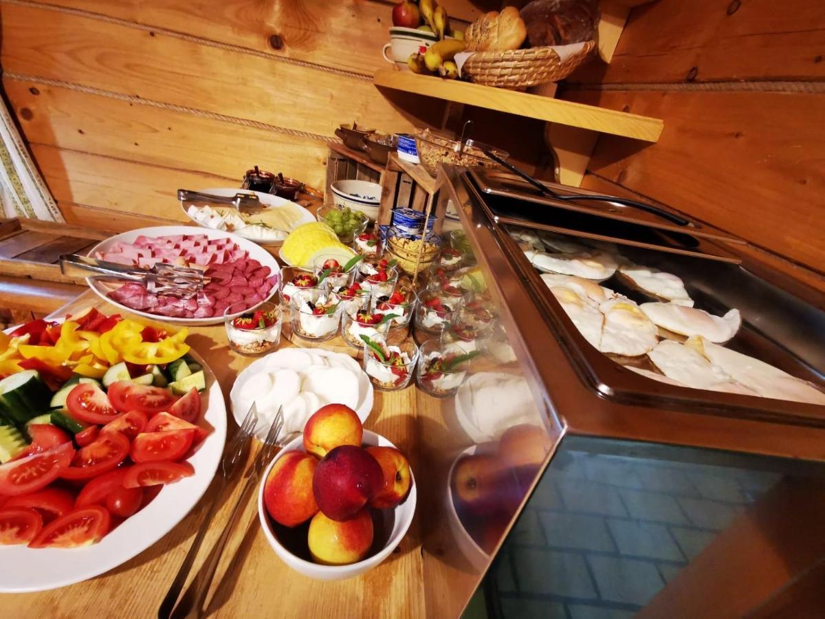 Bruckneruv Dum Hotel Prasily Kültér fotó
