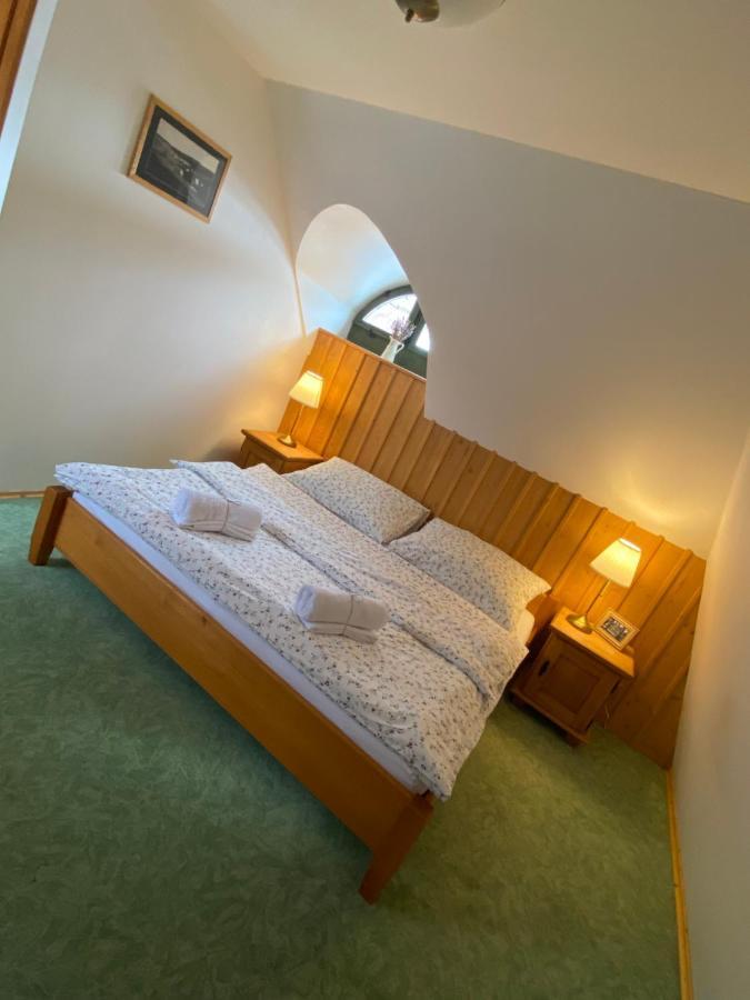 Bruckneruv Dum Hotel Prasily Kültér fotó